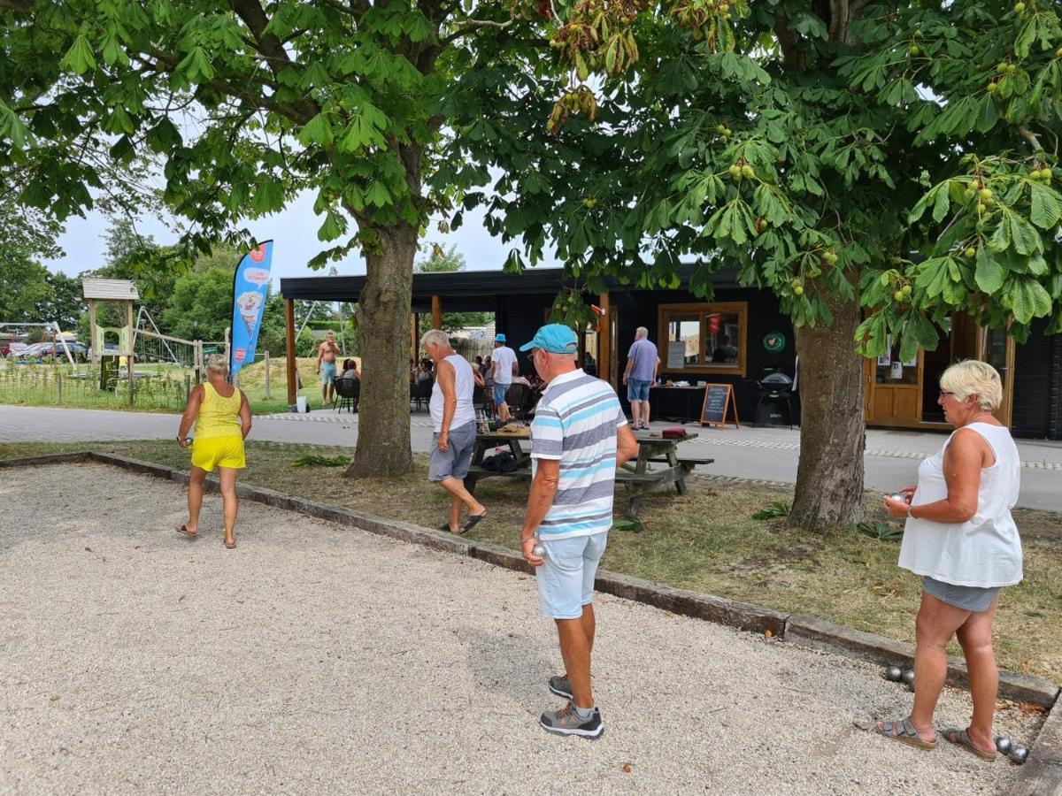 Chalet 516 Op Recreatiepark De Wielen Sint Maarten Esterno foto